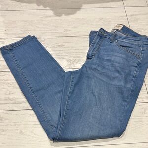 Universal Thread Light Blue Skinny Jeans